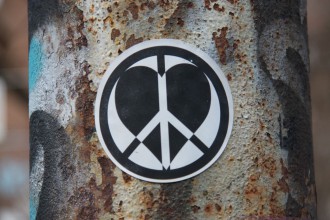 Love & Peace (Foto Arnold Illhardt)