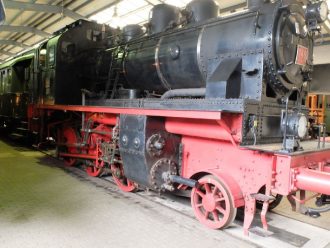 Zig Anwendungsformen der alten Dampfmaschine. Eine davon im Eisenbahnmuseum Bochum. (Foto F.J. Illhardt)