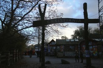 Eingang nach Christiania (Foto Arnold Illhardt)