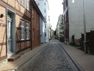 Straße Schweriner Schelfstadt (Foto Arnold Illhardt)