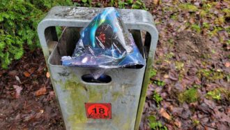 Böllermüll (Foto Arnold Illhardt)