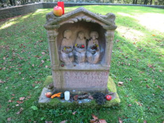 Die drei Matronen, Bad Münstereifel-Pesch (Foto MM)